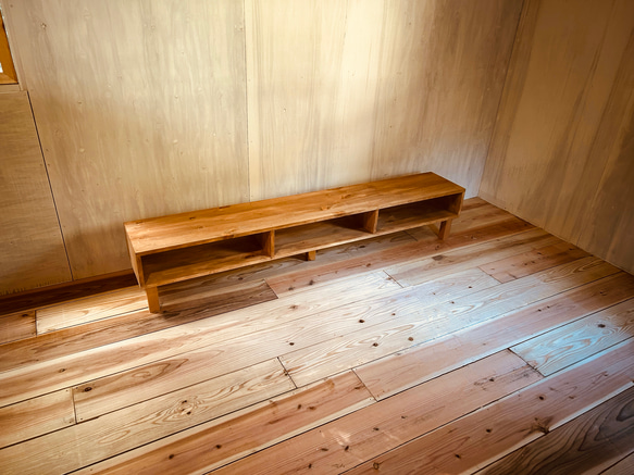 パイン材テレビボード 幅180cm｜シンプルなオープン仕様 4枚目の画像