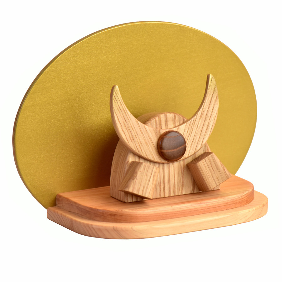 木製・兜飾りSS (品番001-1119)・熊本県産山栗材(ヤマグリ)と桧材・端午の節句・子供の日・男の子