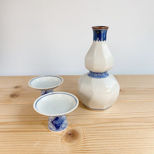 酒器●平安 寿泉 京楽焼 青華祥瑞 涼酒器 青濃花唐草祥瑞湯呑（小） 京焼清水焼 □加藤雲泉
