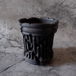 4.5号窯変黒コラム鉢943　塊根植物　多肉植物　盆栽　植木鉢　作家鉢　沖縄 1枚目の画像