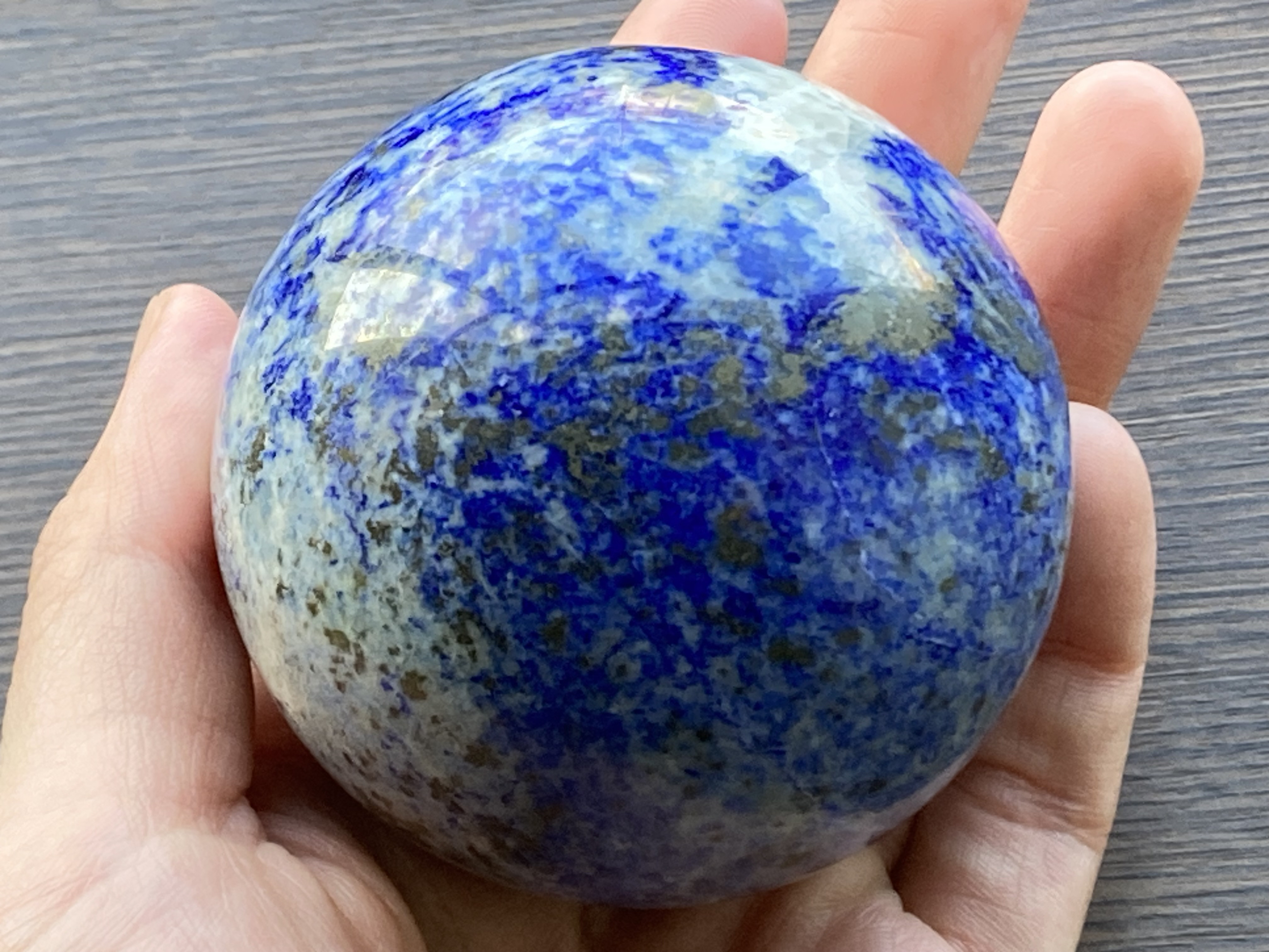 【幸せを招く石】ラピスラズリの天然石丸玉インテリア(約58mm玉) 4,797円