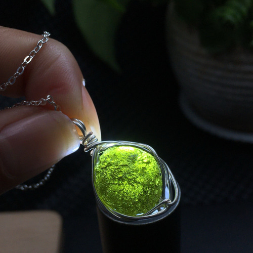 モルダバイト ワイヤーラップペンダント（銅線ハンドメイド） 天然石