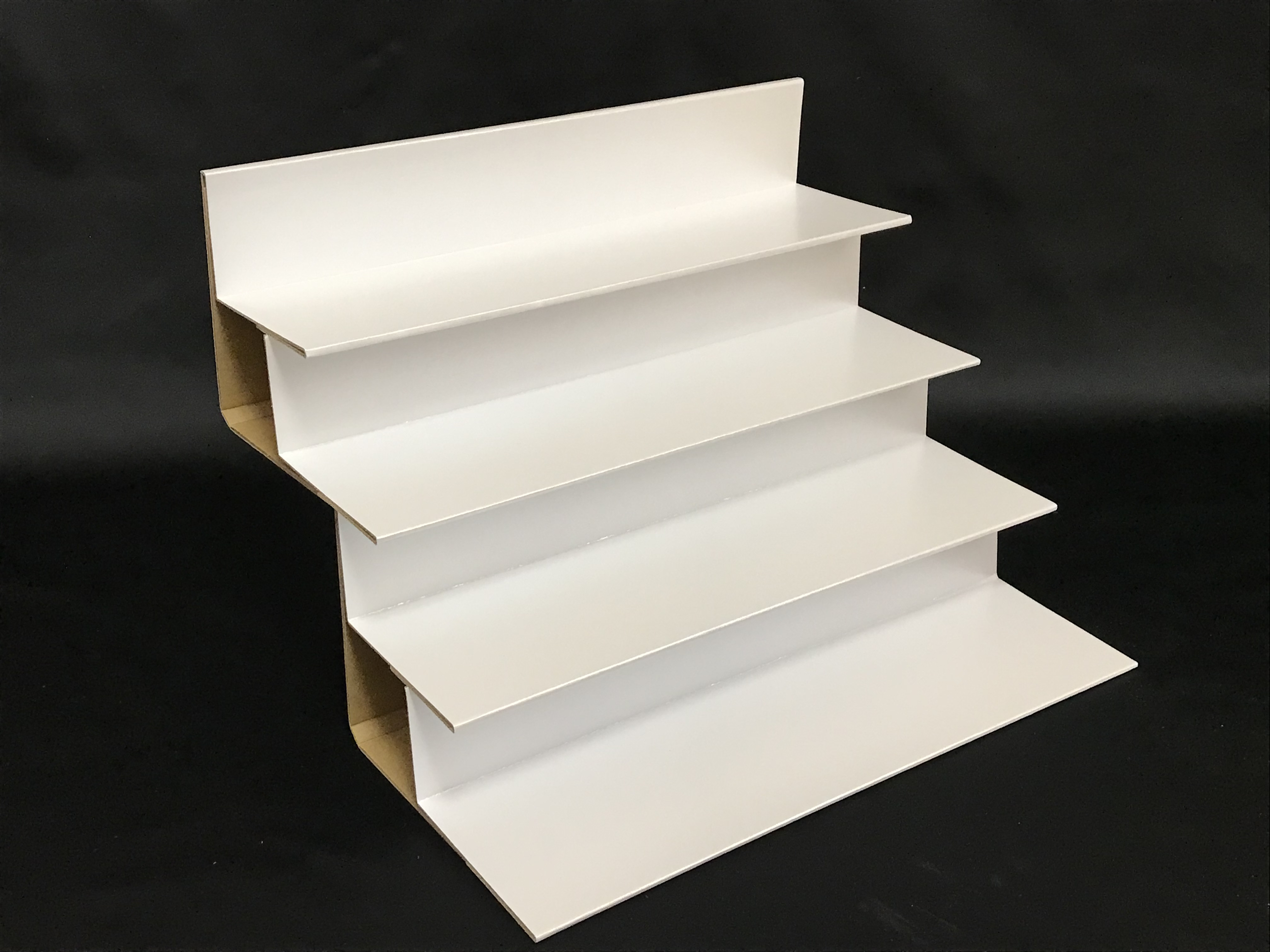 軽くて丈夫　組立て15秒!! 集客力UPの4段立体展示台『パンタラック』