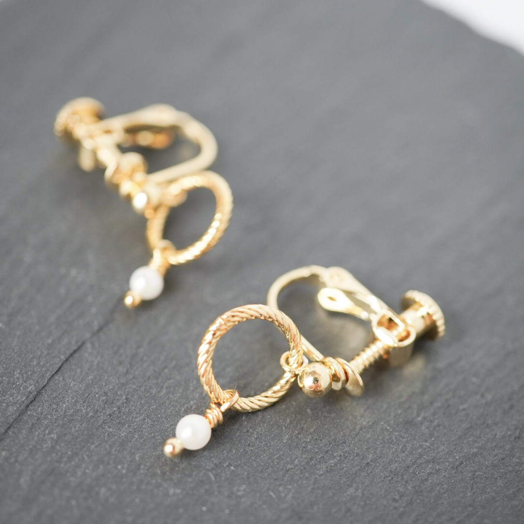 まんまるエレガントなあこや真珠のイヤリング/ピアス