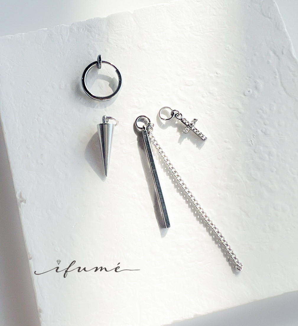 【ifumé】メンズにおすすめ♪片耳イヤリングorピアス 天然ダイヤモンドCROSS入り着せ替えチャーム 3点セット 4,200円