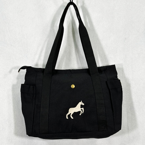 【送料無料】馬の刺繍 ファスナー付き キャンバス トートバッグ 1枚目の画像