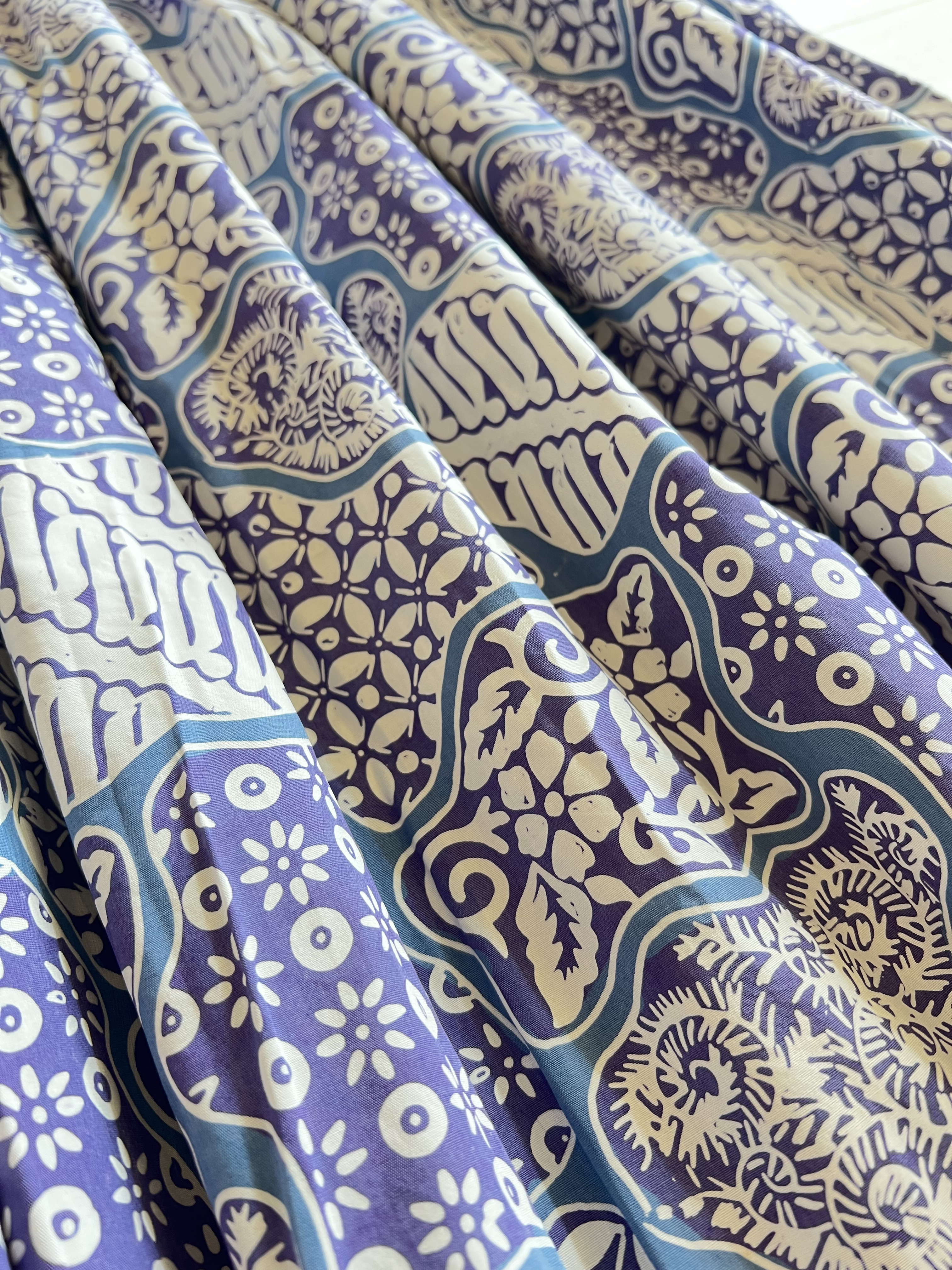 Bali style♪インドネシアバティックのギャザースカート　ろうけつ染め