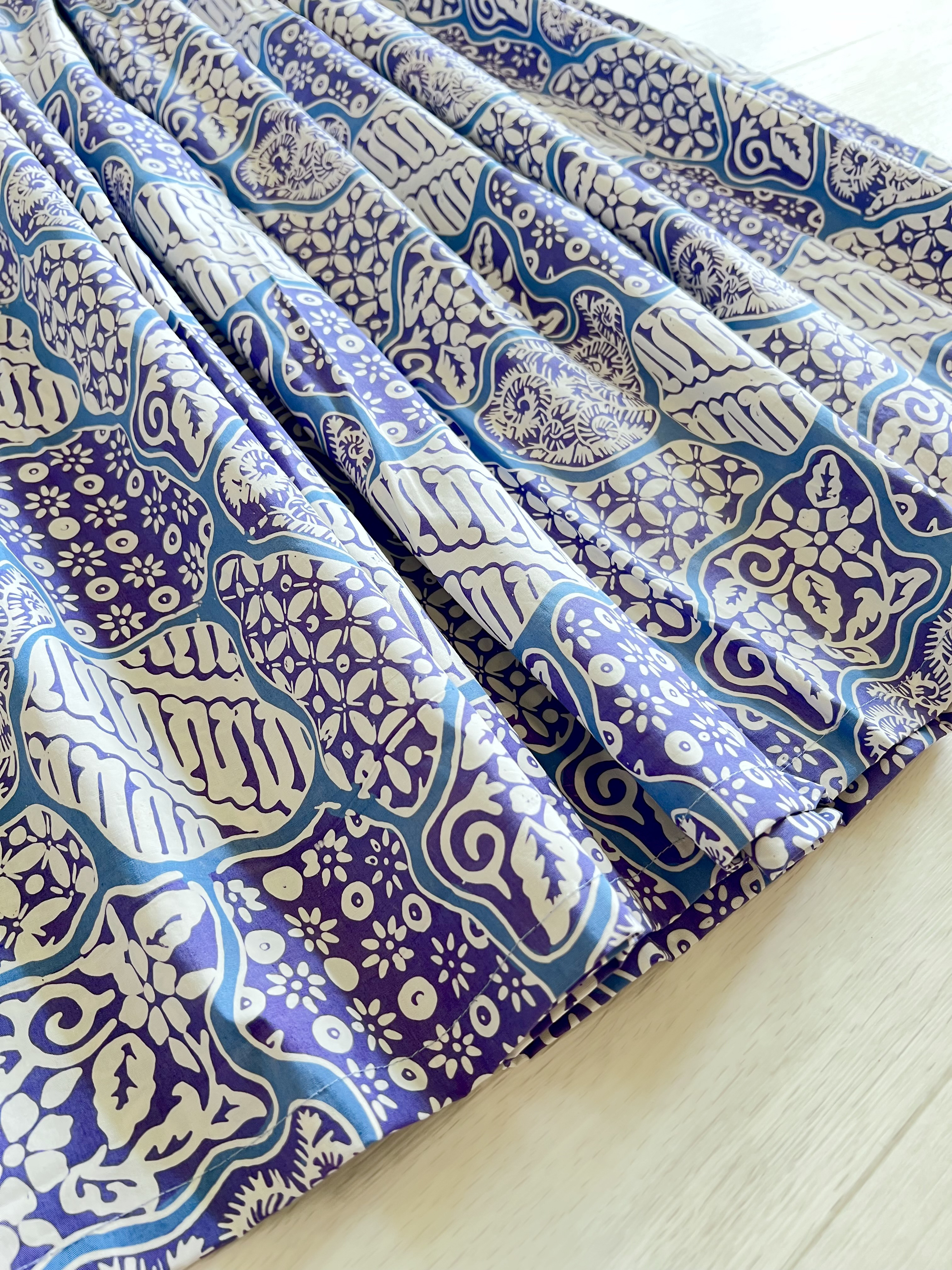 Bali style♪インドネシアバティックのギャザースカート　ろうけつ染め