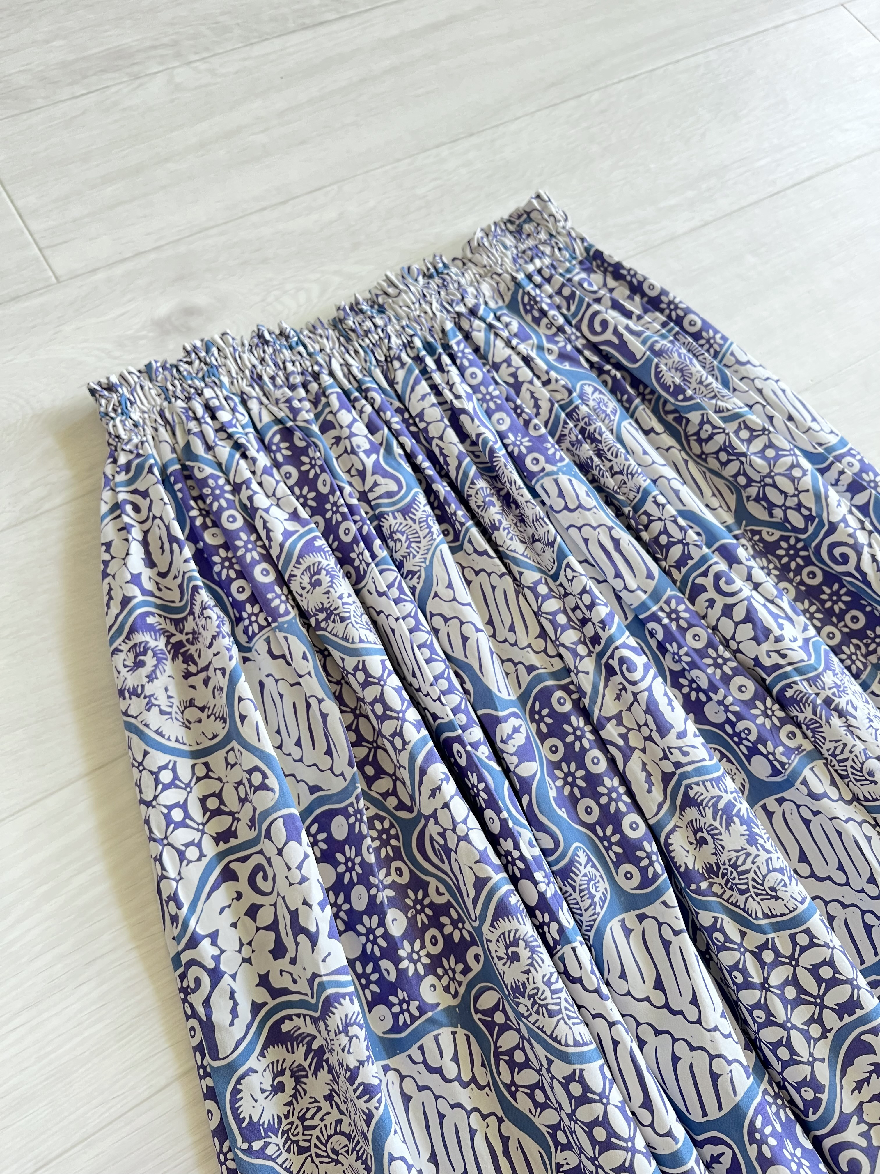 Bali style♪インドネシアバティックのギャザースカート　ろうけつ染め