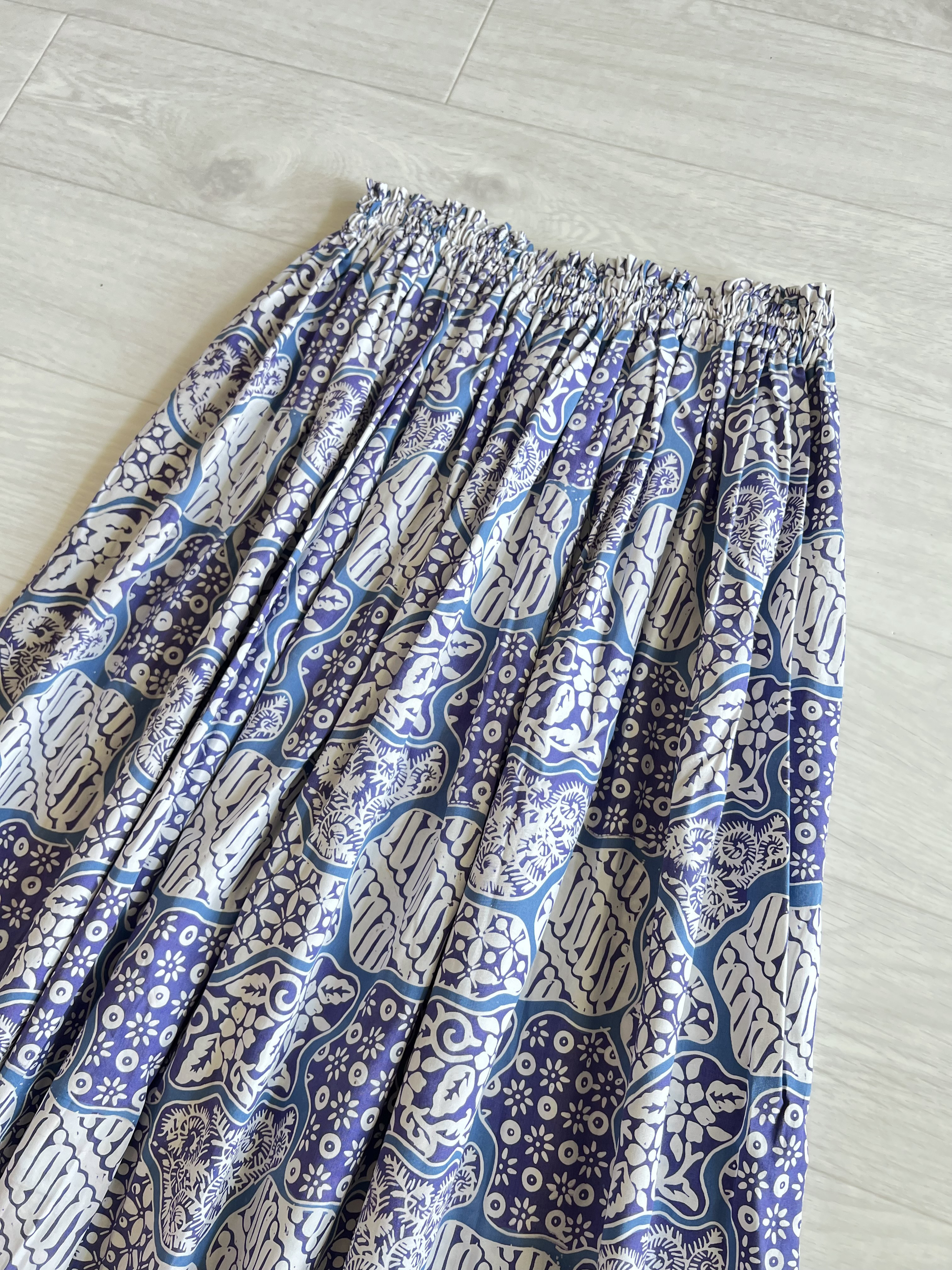 Bali style♪インドネシアバティックのギャザースカート　ろうけつ染め