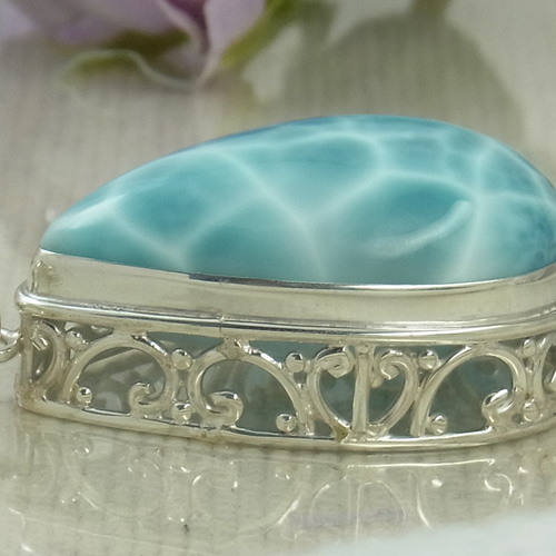 一点もの】ラリマー宝石質 プルメリア バリ シルバー925 世界にひとつ