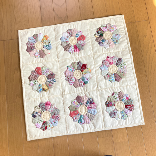 大きめドレスデンのパッチワークタペストリー パッチワークキルト