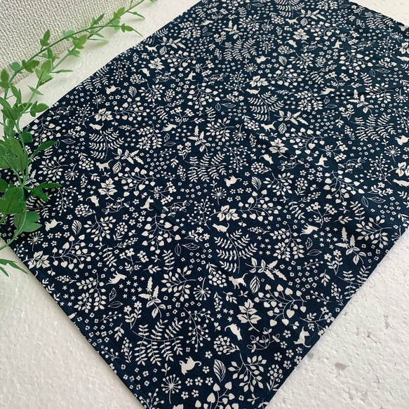 ランチョンマット☆ 猫とボタニカル♪北欧風 2枚目の画像