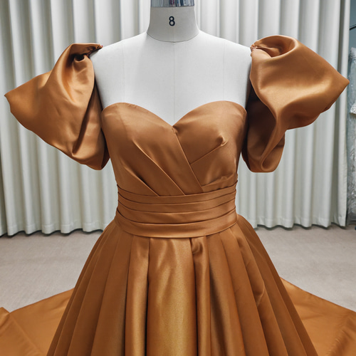 ハートネック　パフスリーブ　Aライン　ロングドレス　サテン ハートネック パフスリーブ Aライン ロングドレス サテン ドレス