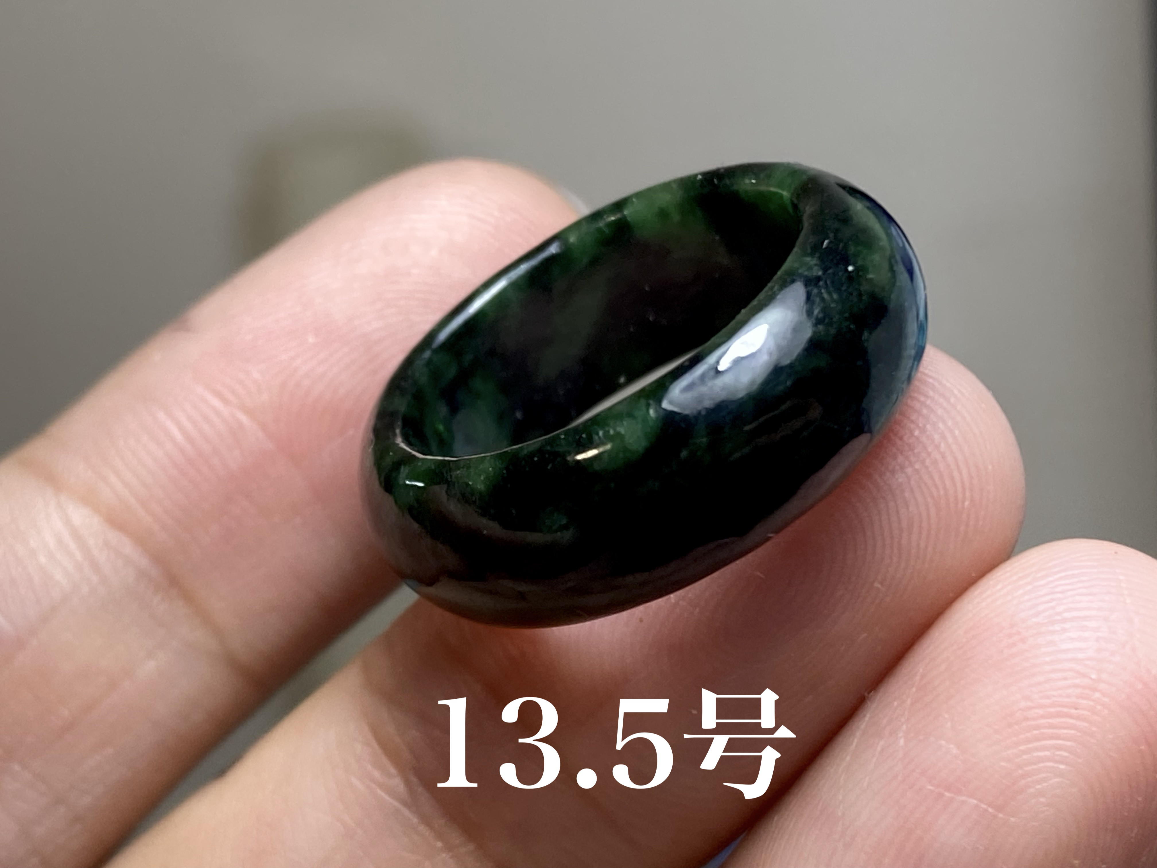 L11-03 一点物 黒緑 13.5号 ミャンマー産天然 A貨 本翡翠 くりぬき リング