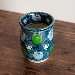 古染柘榴文様 一閑人彫マグカップ（赤）【陶祥窯・有田焼】 マグカップ