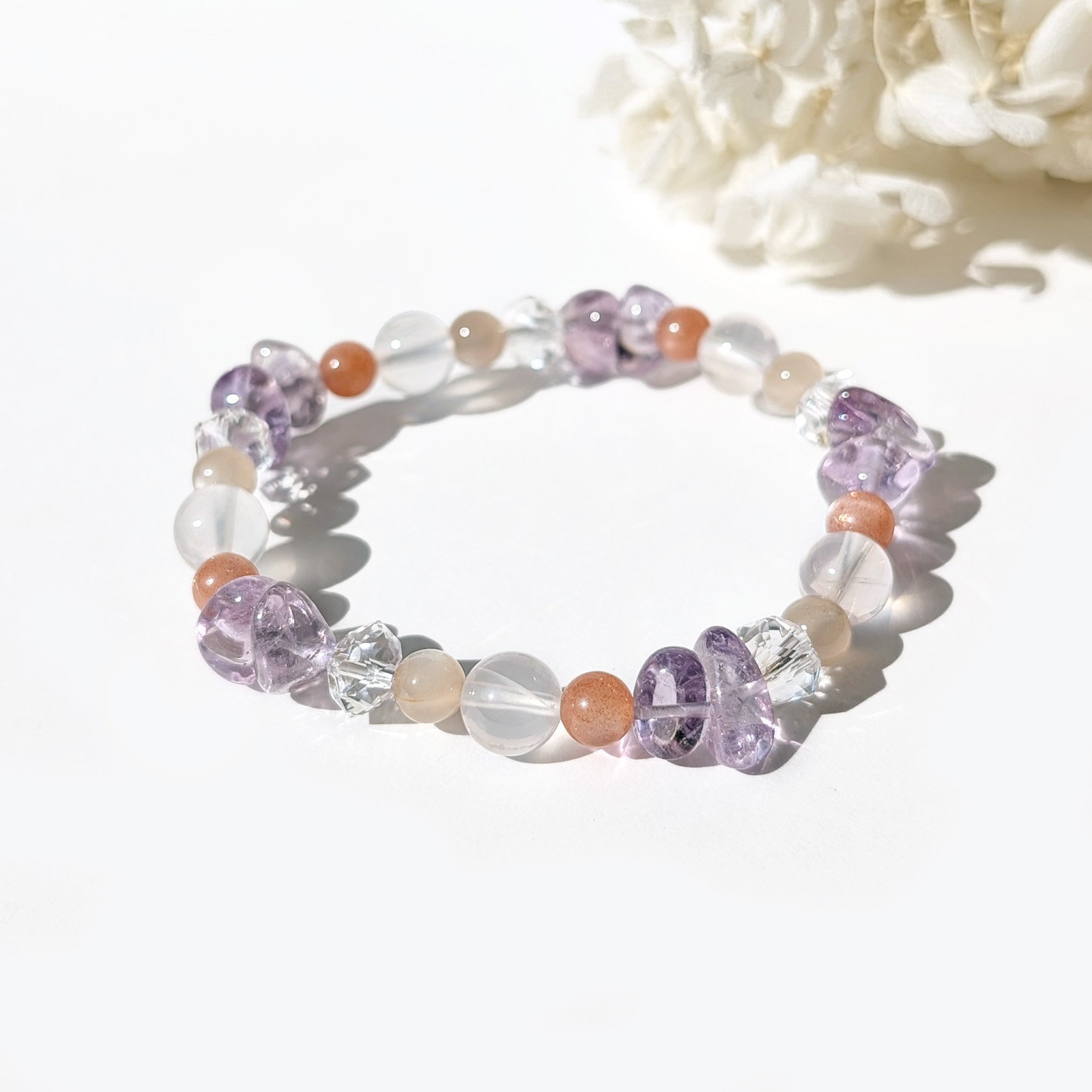 Hanakanmuri／一点もの アメジスト×ローズクォーツ×ムーンストーン 花かんむりブレスレット