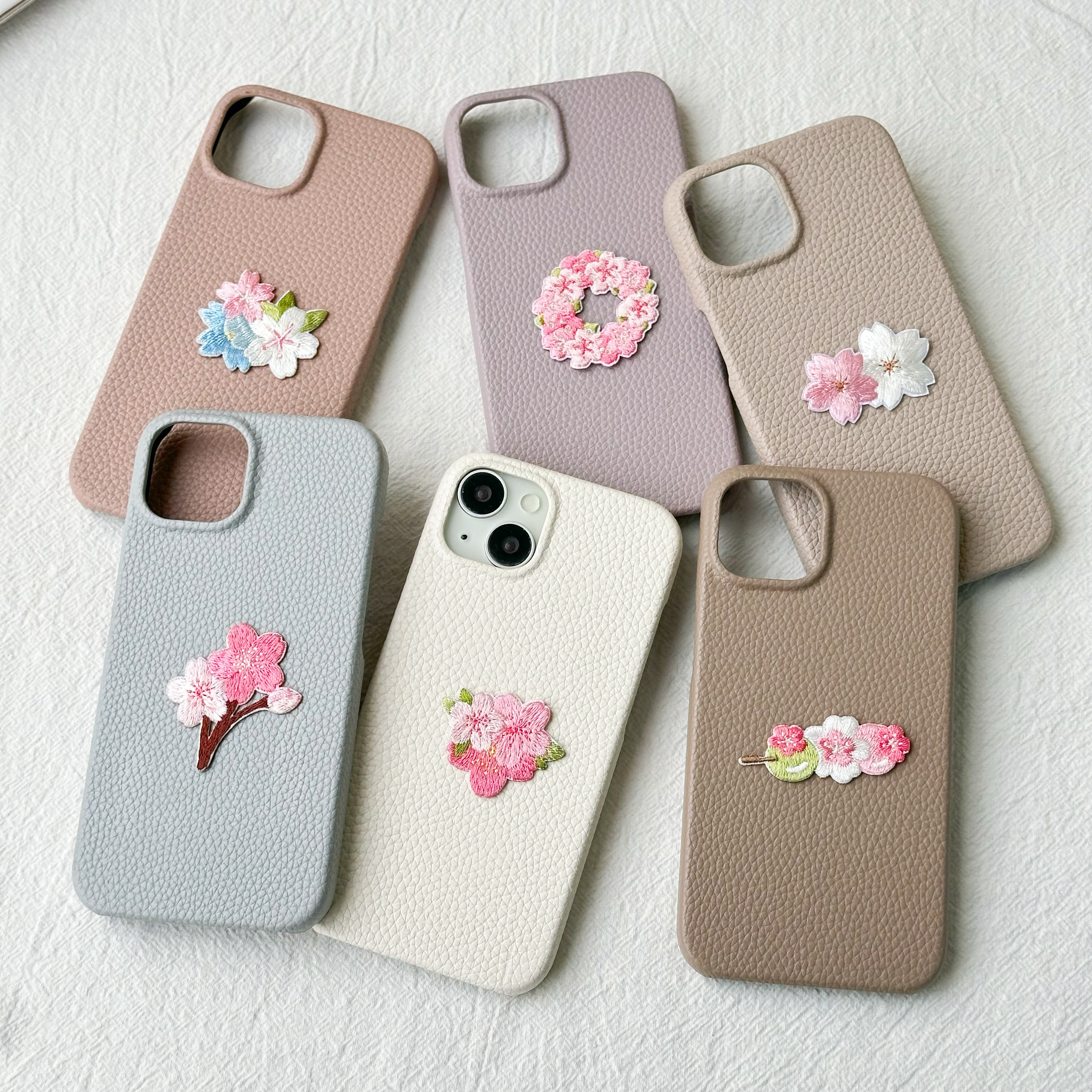 iPhoneケース 刺繍の花柄