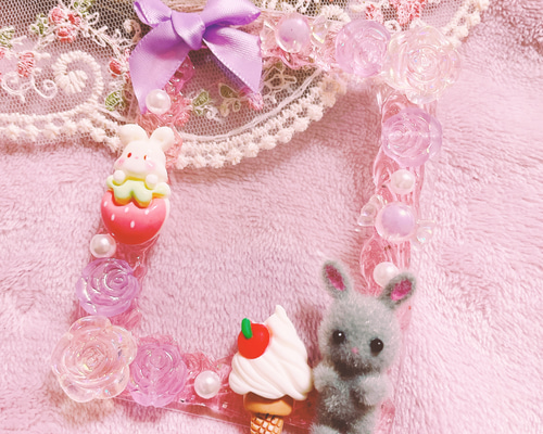 【ハンドメイド】ホイップデコ　羽子板　いちごうさぎ うさぎとソフトクリームのホイップデコ トレカケース うさぎ 薔薇