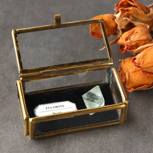 八面体 フローライト 水晶 共生 鉱物 標本 原石 Amazon.co.jp: 蛍石八面体 フローライト fluorite 天然鉱物 鉱物標本