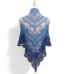 How to knit a simple triangular shawl - YouTube