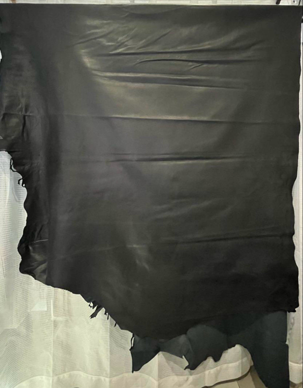 牛革 cow 水染　一枚革　本革　レザー　leather クリエイター　革材料