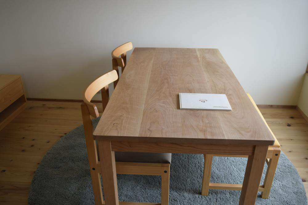 ブラックチェリー　シンプル ダイニングテーブルW140