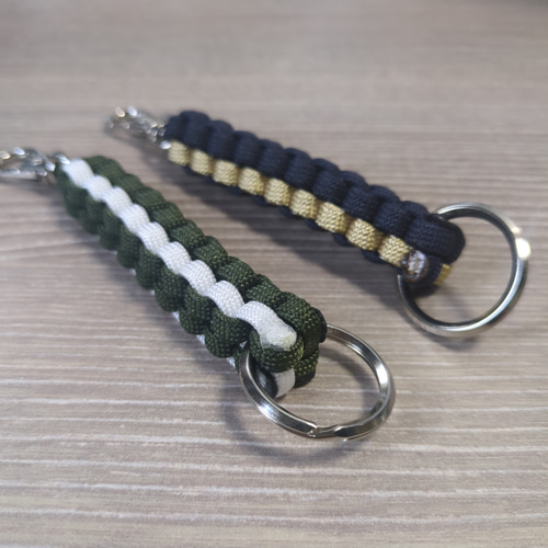 ゴルフティーホルダー2個手作りになります。 ひも・コード パラ