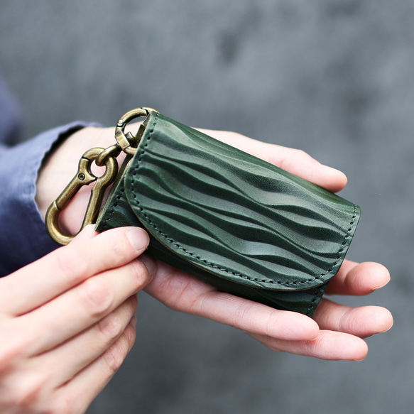 送料無料 栃木レザー キャニオン 型押し 日本製 カラビナ 付き キーケース コインケース PAOLO グリーン 本革 2枚目の画像