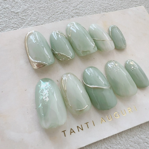 薄い緑色 ネイルチップ ピスタチオグリーン 統一感 春 夏 秋 冬 大人