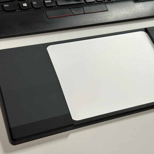 汎用コンパクトキーボード向けリストレスト Magic Trackpad対応 セミ