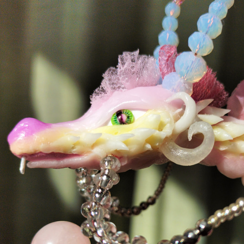 花龍　縁起物オブジェ 　龍の置物 花龍の縁起物オブジェ 龍の置物（横22cm） その他インテリア雑貨