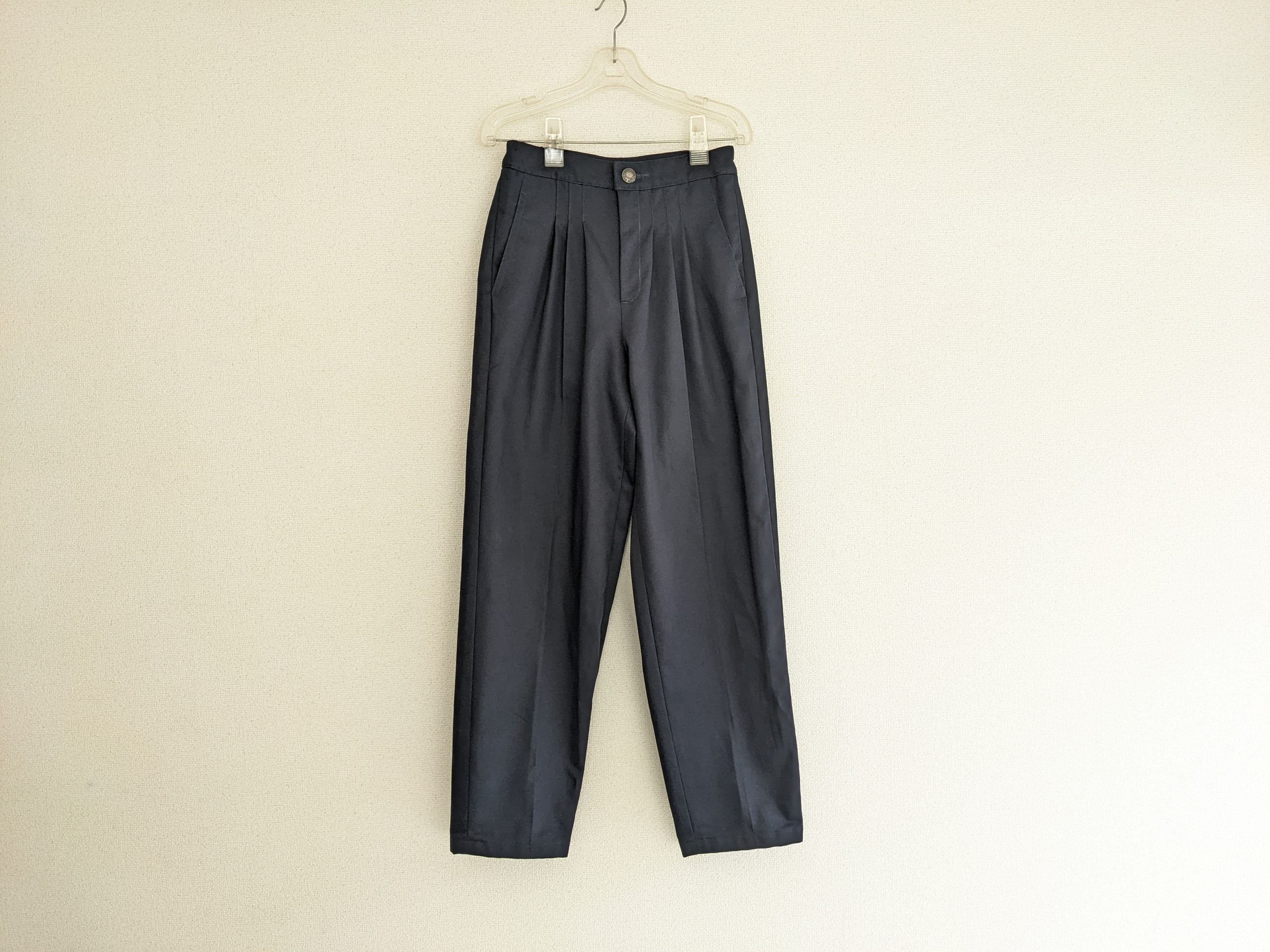 『新作』タックワイドのコットンチノパンツ　濃紺　ネイビー　オフィス