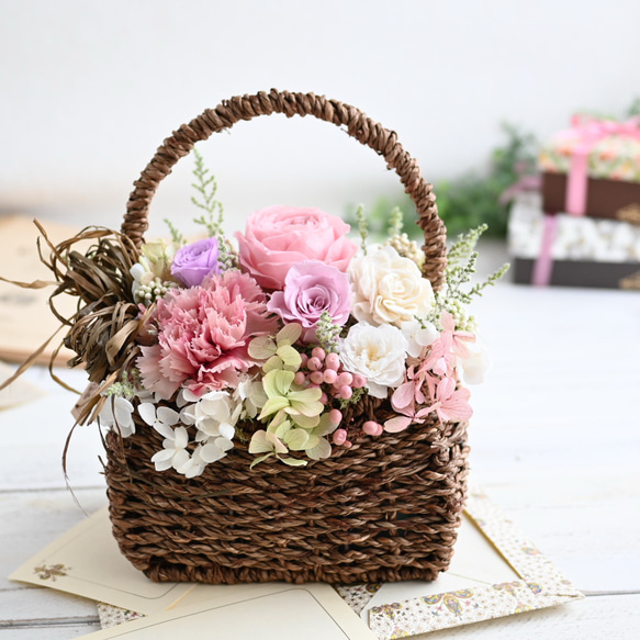 母の日＊和らぎの華バスケット＊あふれる花籠アレンジメント