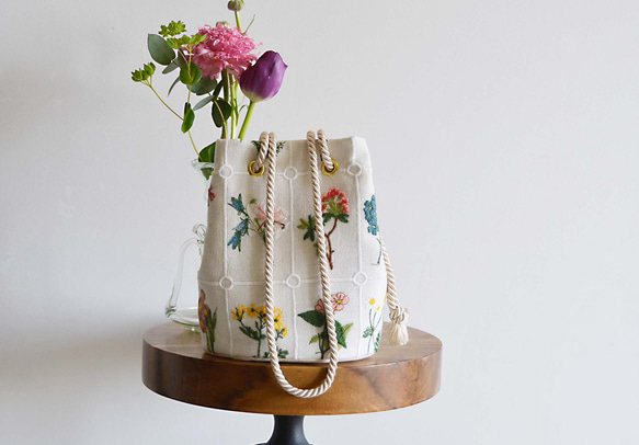 数量限定! フラワー刺繍 2way ポシェットマリンバッグ　エクリュホワイト　ミニショルダー　ボタニカル 6枚目の画像