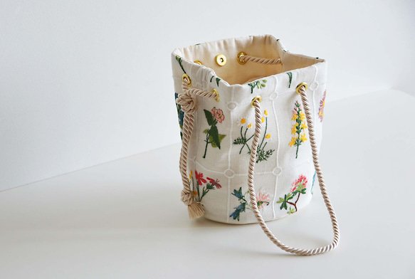 数量限定! フラワー刺繍 2way ポシェットマリンバッグ　エクリュホワイト　ミニショルダー　ボタニカル 8枚目の画像