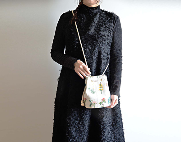 数量限定! フラワー刺繍 2way ポシェットマリンバッグ　エクリュホワイト　ミニショルダー　ボタニカル 10枚目の画像