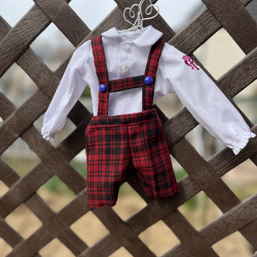 幼稚園の制服を小さく可愛くリメイク その他アート あんころりん