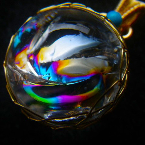 限定！プレミアム極上レインボー水晶ペンダントトップ！！まるで