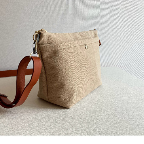 u様オーダー品 サコッシュ オリーブ 通販｜Creema(クリーマ) 19070576