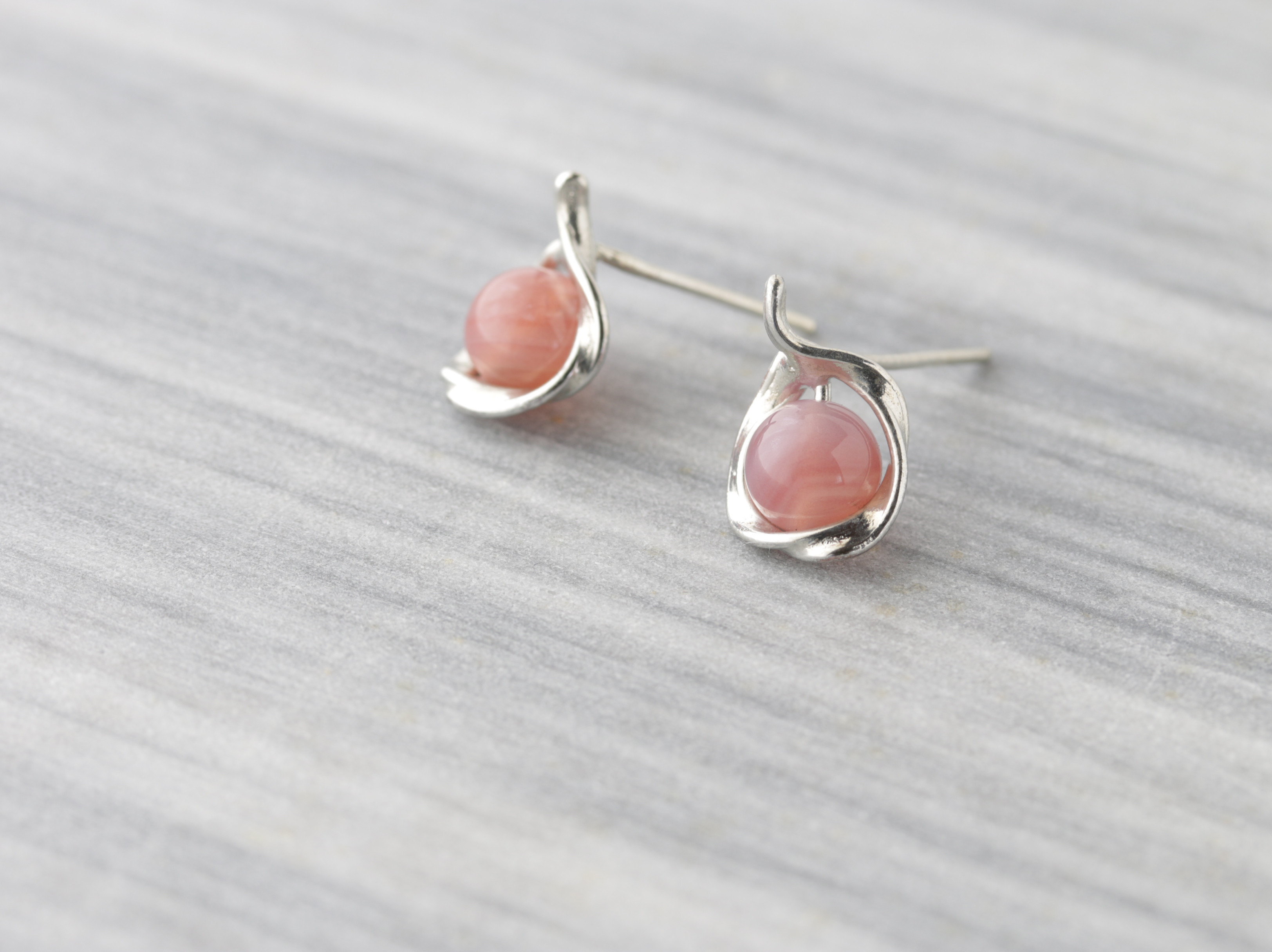 錫(すず)と天然石のピアス　ソルトソースアゲート　普段使い　ユニセックス