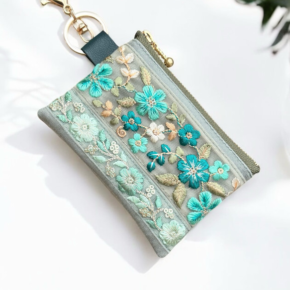 エメラルドグリーン/インド刺繍×帆布☆キーホルダー付きフラットポーチ
