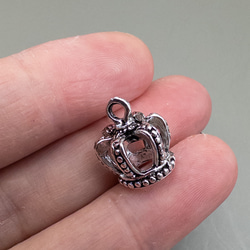 ＊6個＊ 3D 王冠 チャーム 合金 14x12mm アンティークシルバー cm107 4枚目の画像