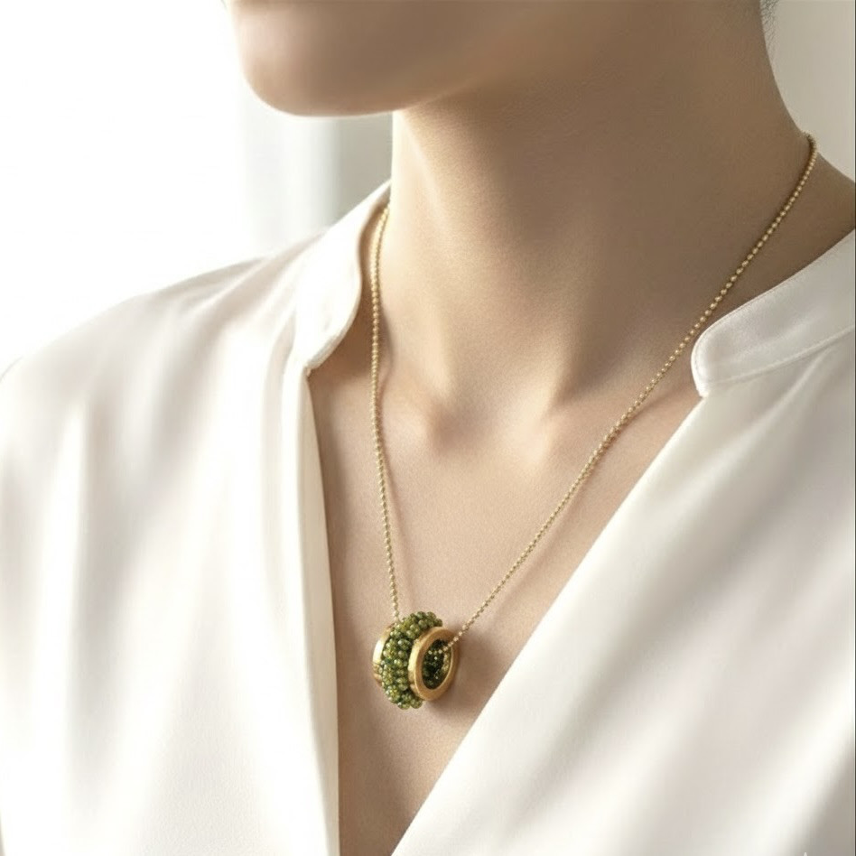 ミミール・カー  ペンダント（グリーン系）　l-bdze064n