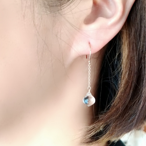 14kgf クリスタルクオーツのピアス／イヤリング ピアス（フック 