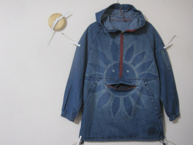 １点　アノラック 　おしゃべりサンフラワー【＊Re.ring作品】デニム　　ガーデニング／キャンプ／カバーオール
