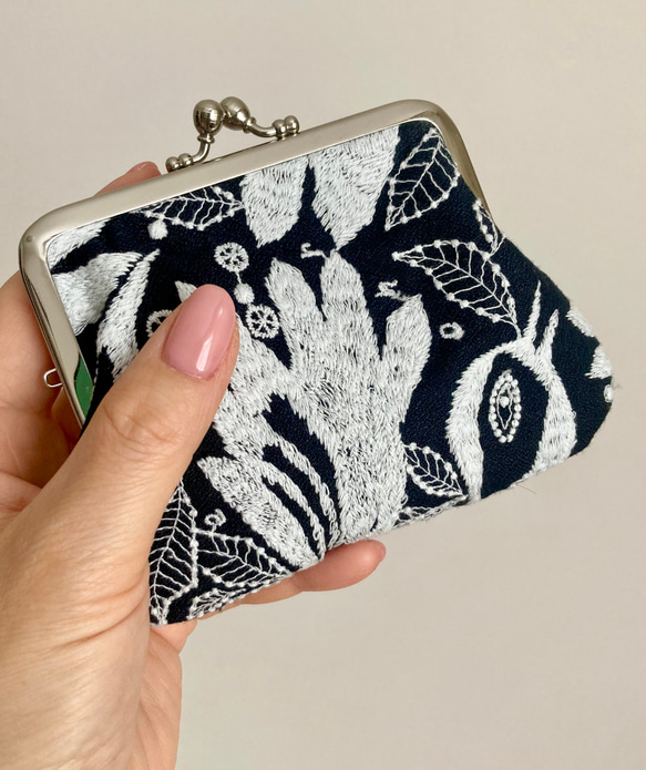 鳥の刺繍が大人可愛い ミナペルホネンmina perhonenの新柄カーニバル