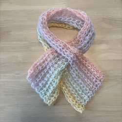 ミニマフラー 花模様 幾何学模様 穴あき 通し穴 ショート丈 手編み