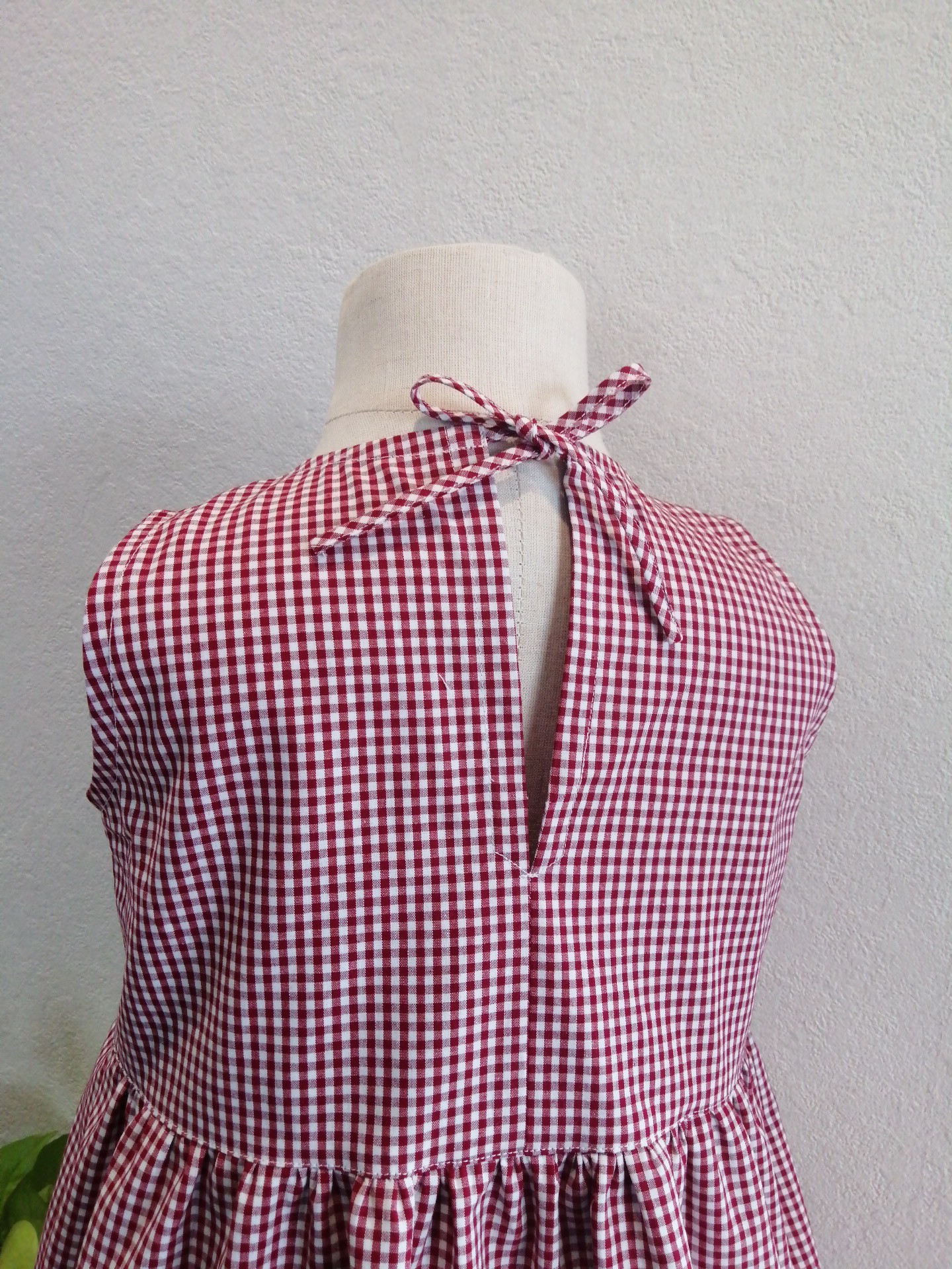 ギンガムチェック柄のワンピース　１点物（サイズ８０）