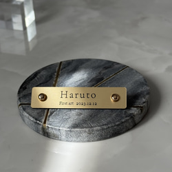 【ゴールド アートタグ】ファーストアート　ファーストアートタグ　1歳誕生日の記念品に ̖́- 金属調のお名前プレート　 5枚目の画像